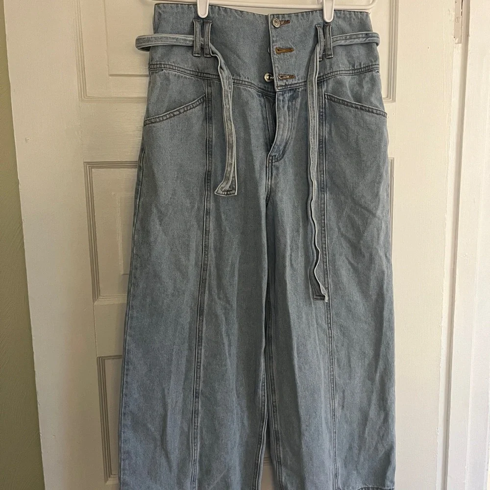 Forever 21 Belted Wide Leg Jeans - Light Blue - Picture 1 of 12